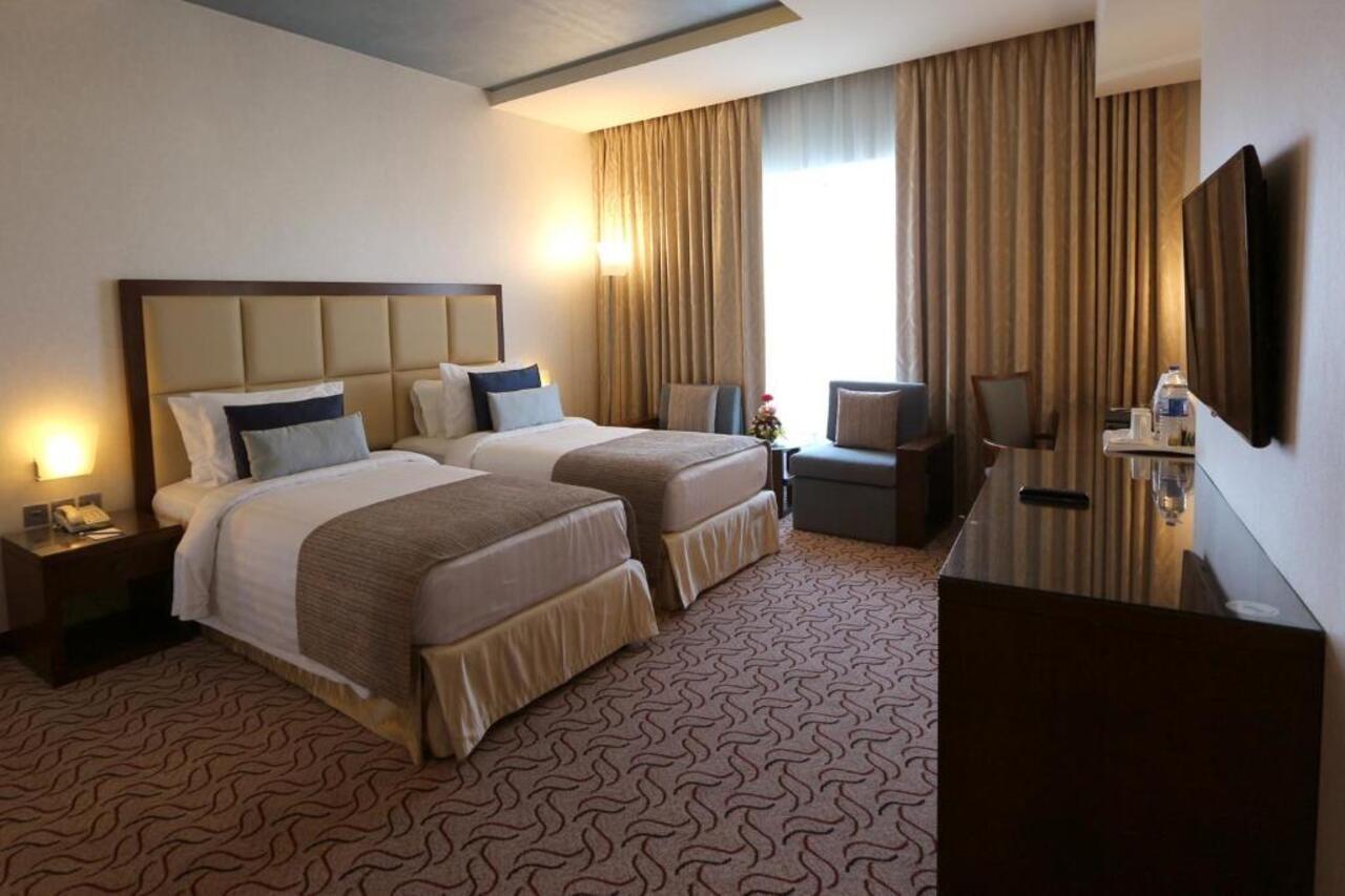 Samaya Hotel Deira Дубай Екстериор снимка