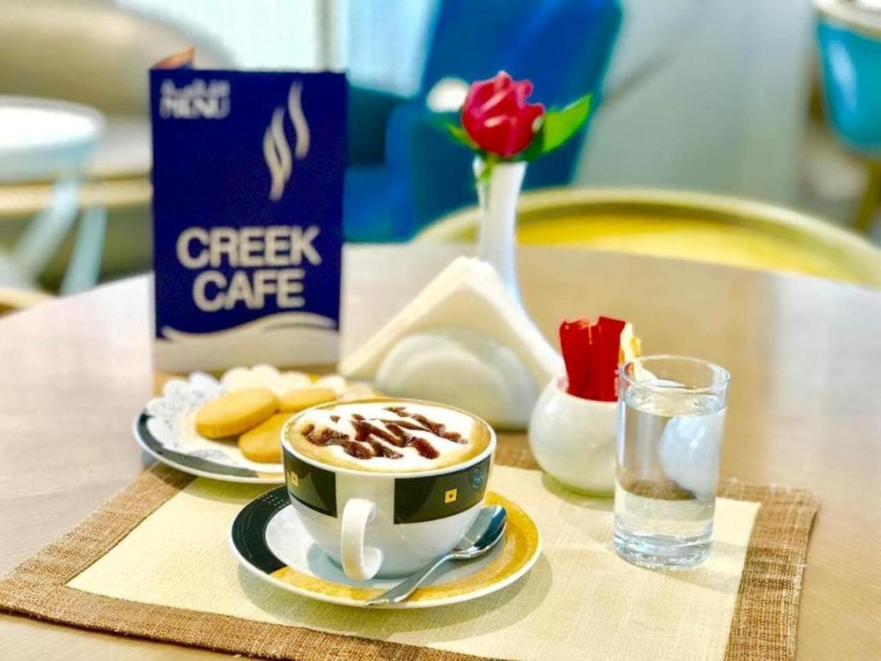 Samaya Hotel Deira Дубай Екстериор снимка
