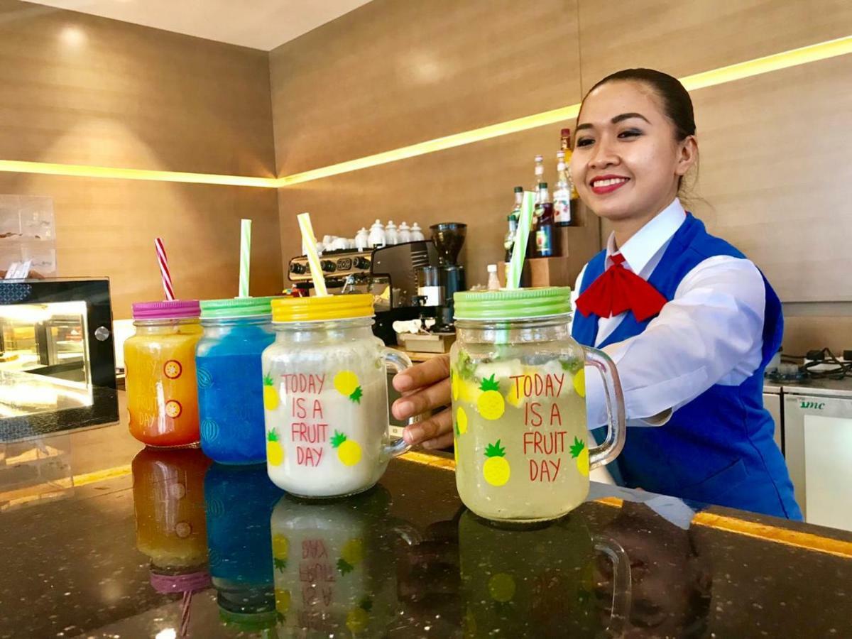 Samaya Hotel Deira Дубай Екстериор снимка